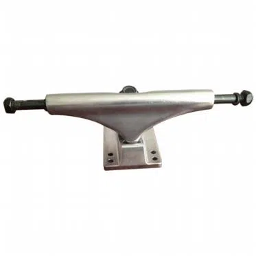 Silver skateboard trucks 5 (1)(001)